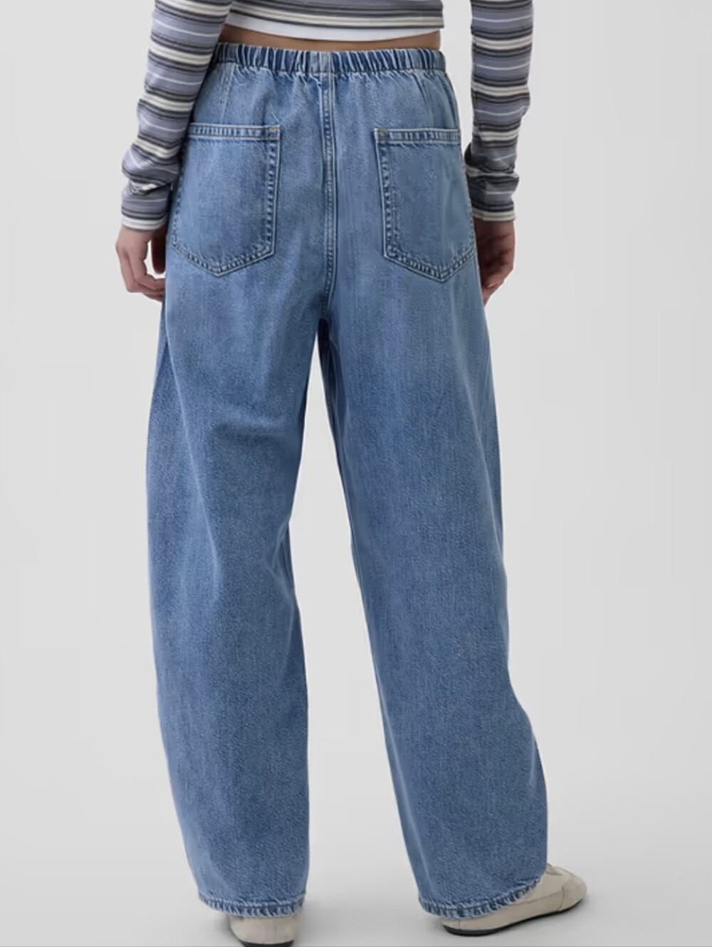 [NWOT] GAP High Rise Easy Barrel Jeans Medium Elastic Waist Light Indigo Womens - Picture 2 of 11